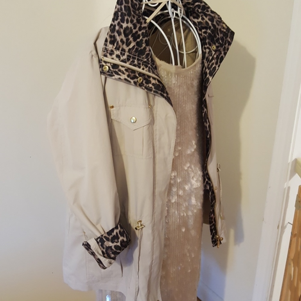Jacket - Picture 3 of 3